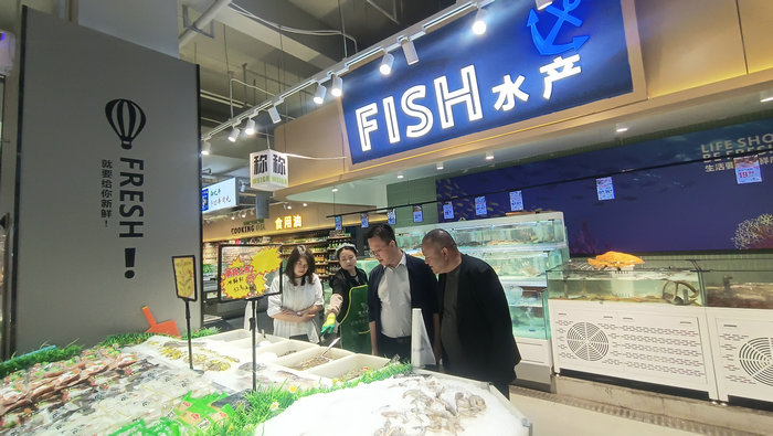 臨夏州統(tǒng)計局黨組成員、副局長張茂林調研康樂縣擬入庫單位經(jīng)營情況